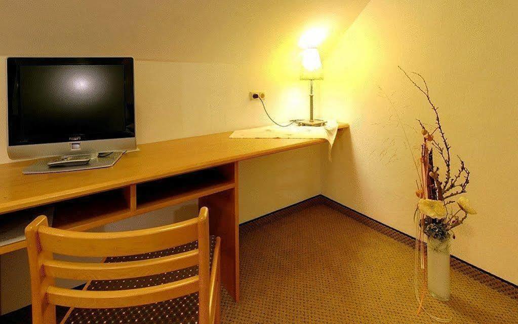 Hotel Staffler Odelzhausen Εξωτερικό φωτογραφία